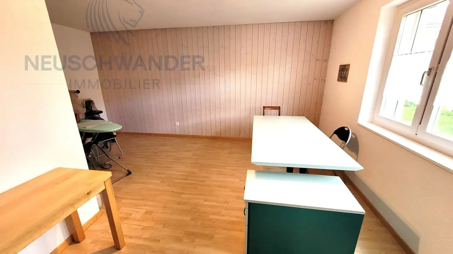 Bürofläche mieten - 2842 Rossemaison