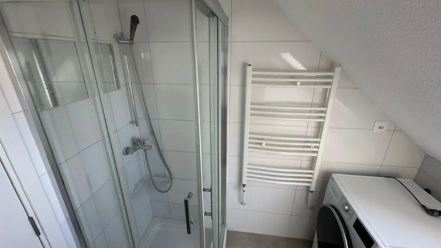 Attic flat for rent - Mühlenerstrasse 11a, 9445 Rebstein - Photo 4