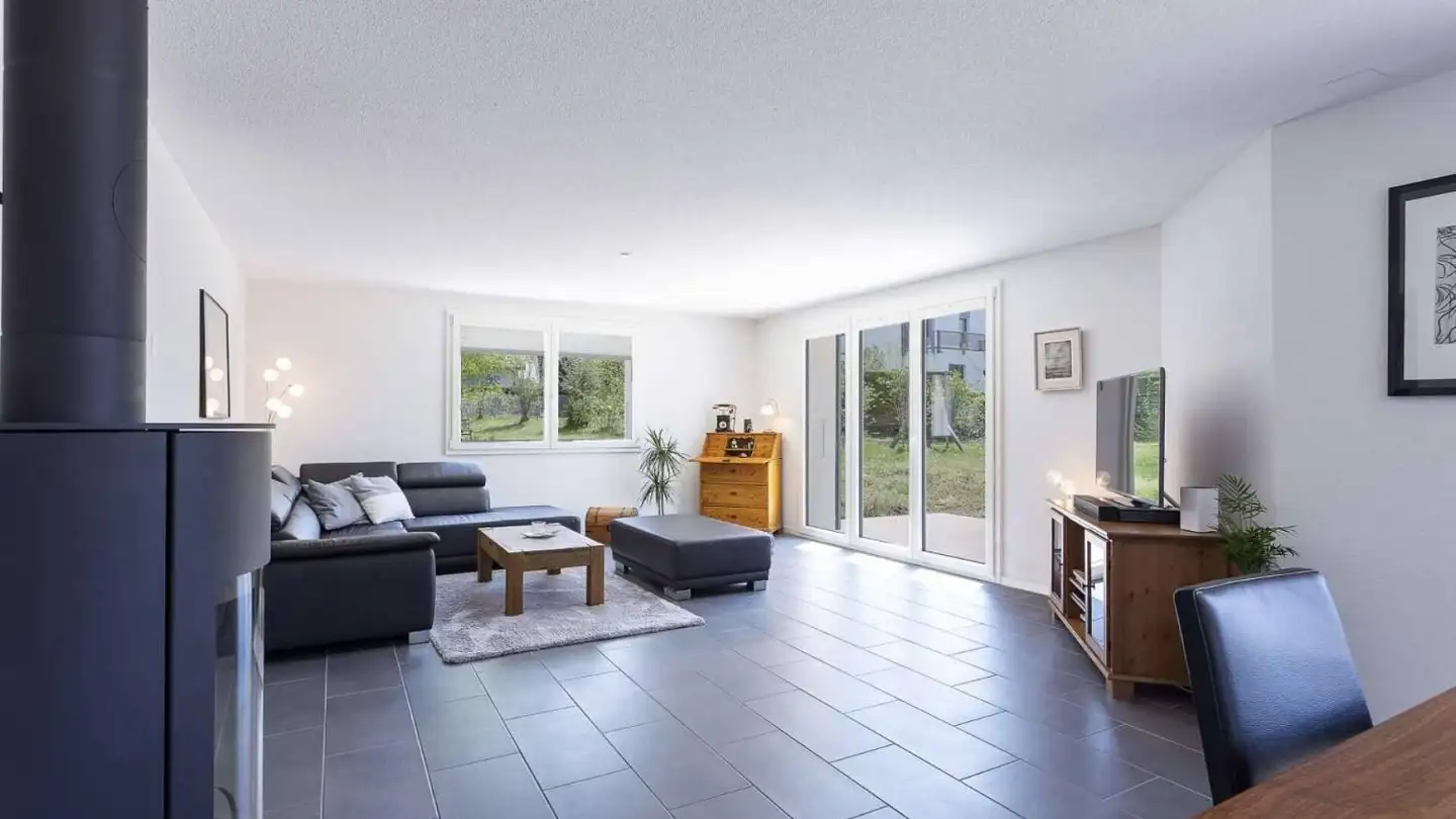 Single house for sale - 1670 Ursy - Photo 3