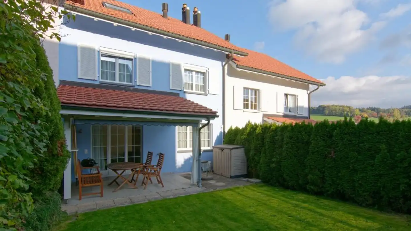 Row house for sale - 9502 Braunau