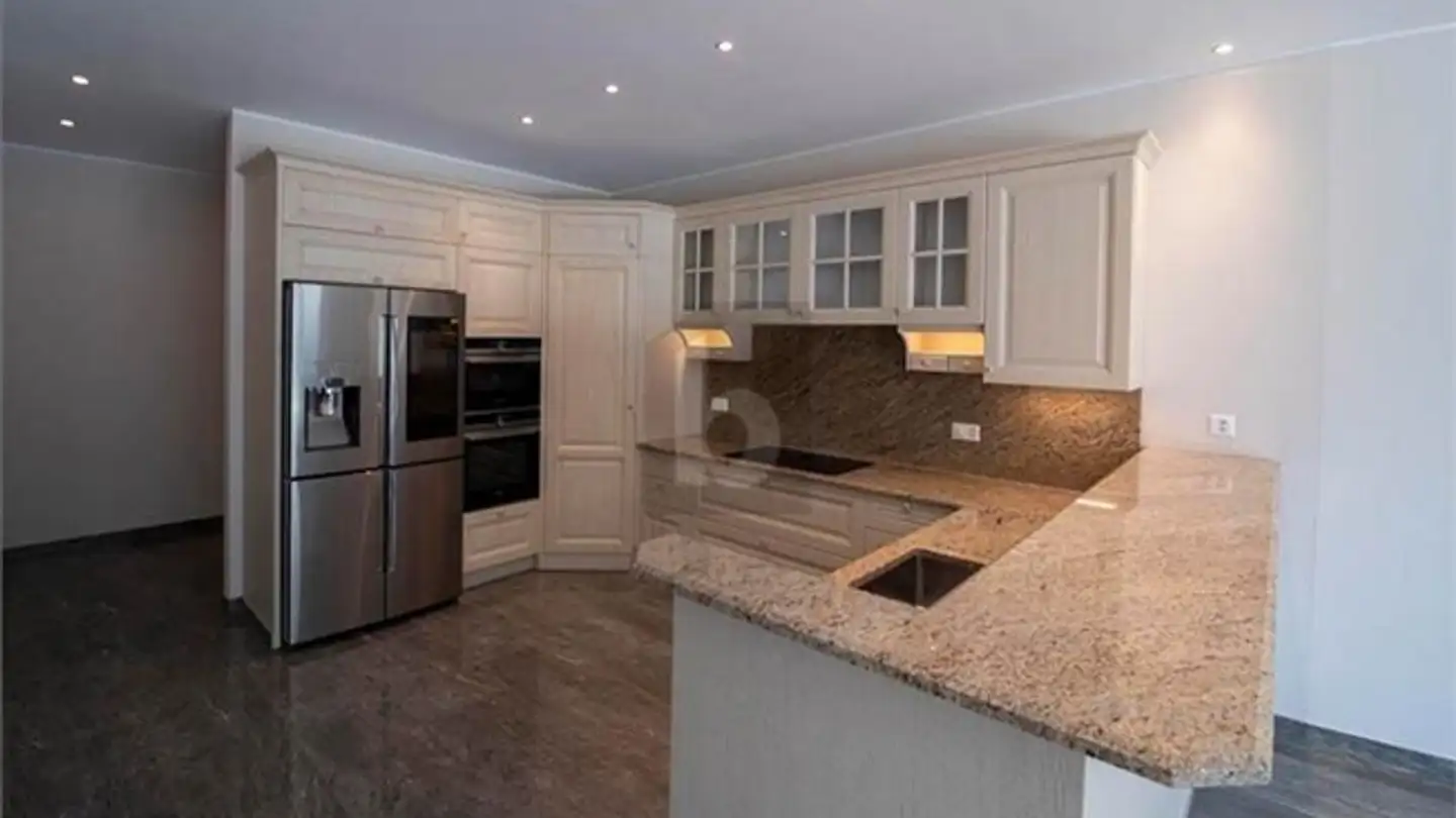 Penthouse for rent - 6825 Capolago - Photo 2