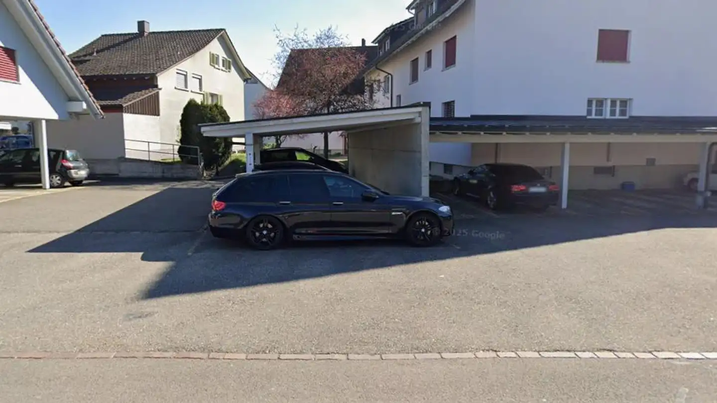 Place de parking extérieure à louer - Haldenstrasse 15, 8424 Embrach