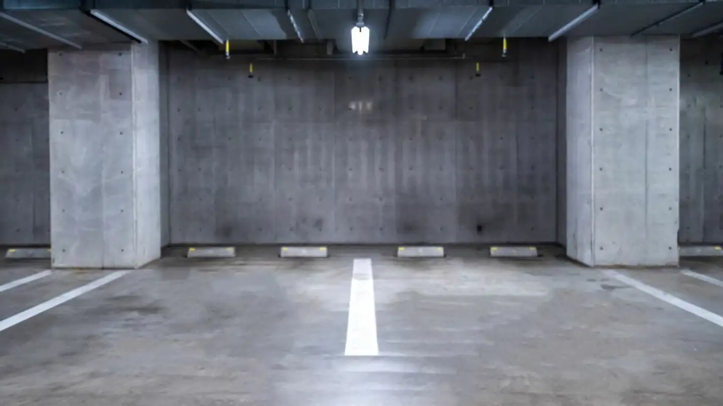 Place de parking couverte à louer - Rue Du Simplon, 1880 Bex - Photo 2