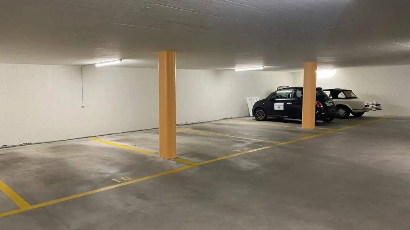 Underground parking space for rent - Bühlstrasse, 8700 Küsnacht ZH