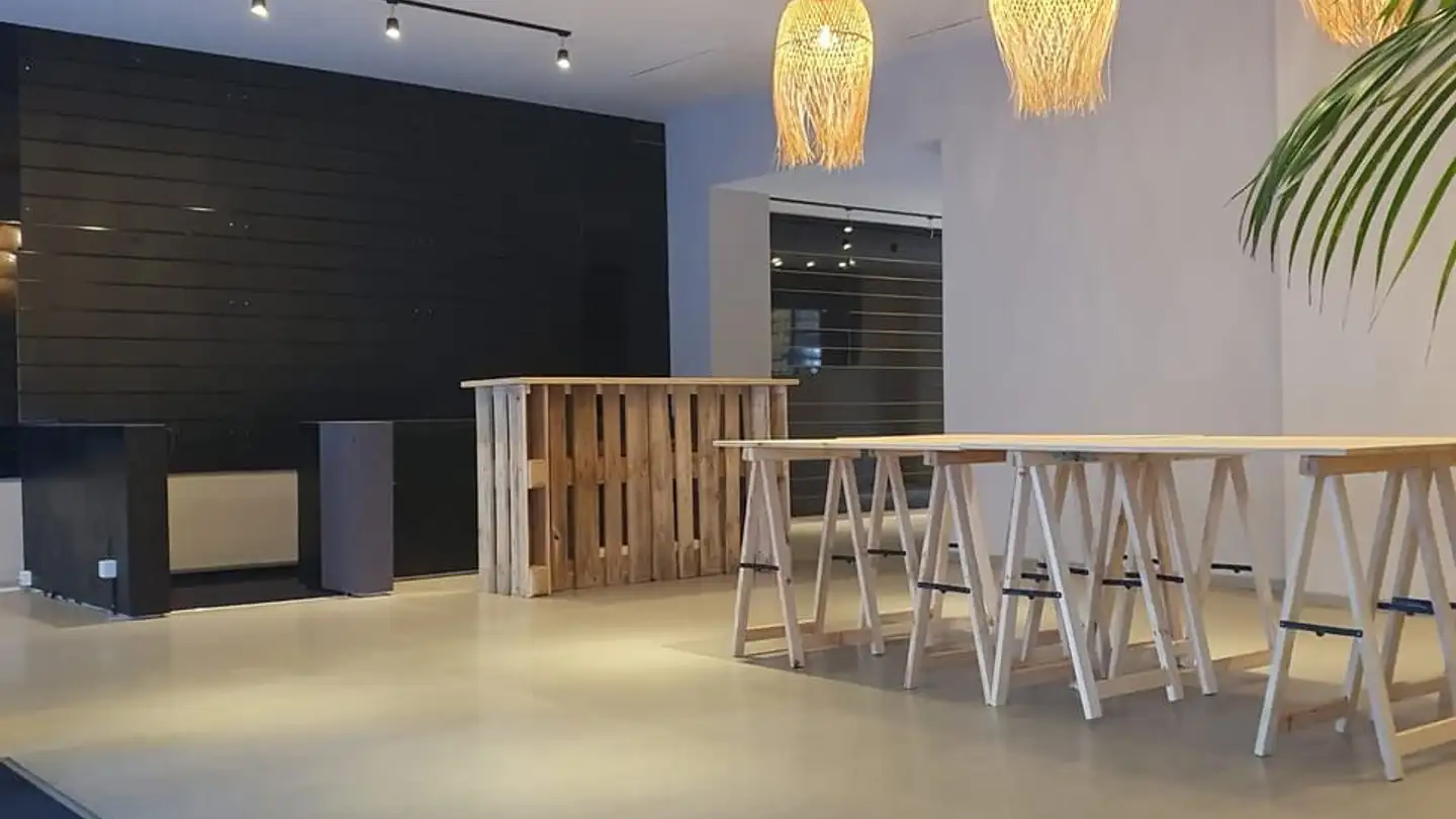 Commercial for rent - Rue Du Simplon 31, 1800 Vevey - Photo 2