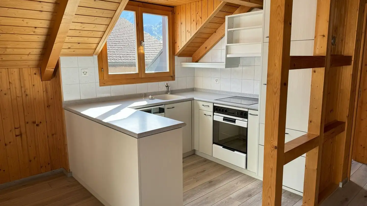 Attic flat for rent - Auf Dem Graben 24, 3800 Unterseen - Photo 3