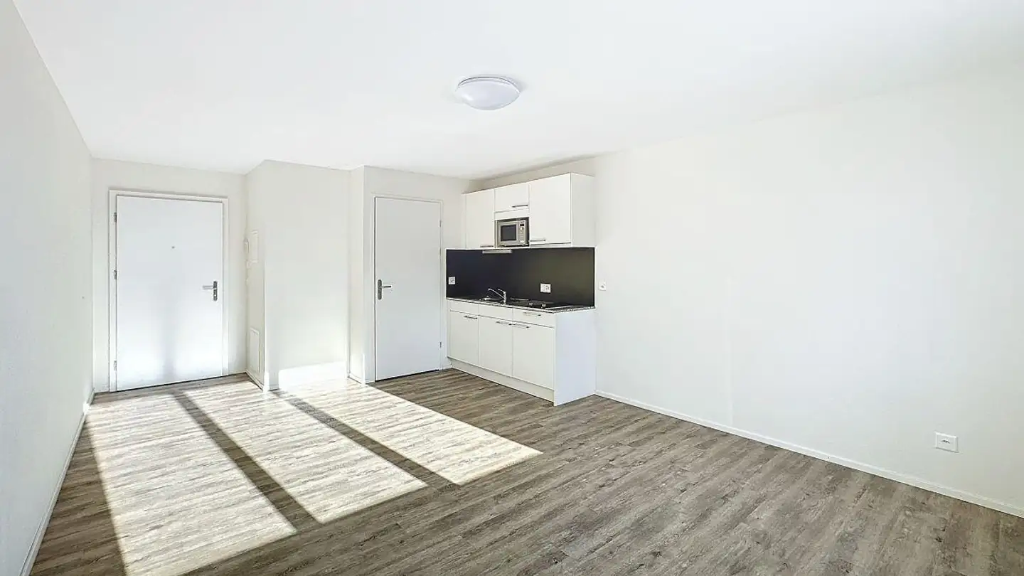 Studio à louer - Rue De La Maladière 4, 2000 Neuchâtel