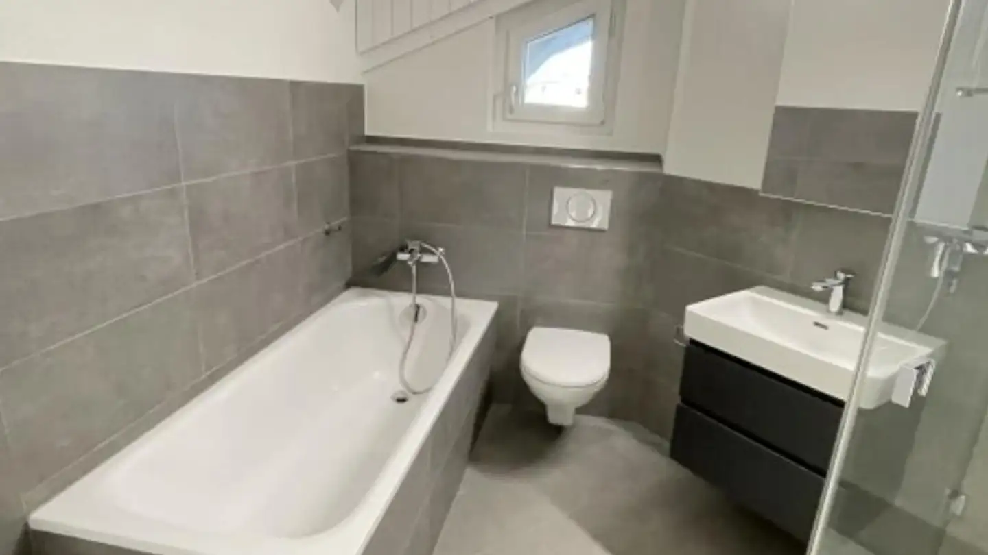 Attic flat for rent - Grüttbachstrasse 6, 4542 Luterbach - Photo 4