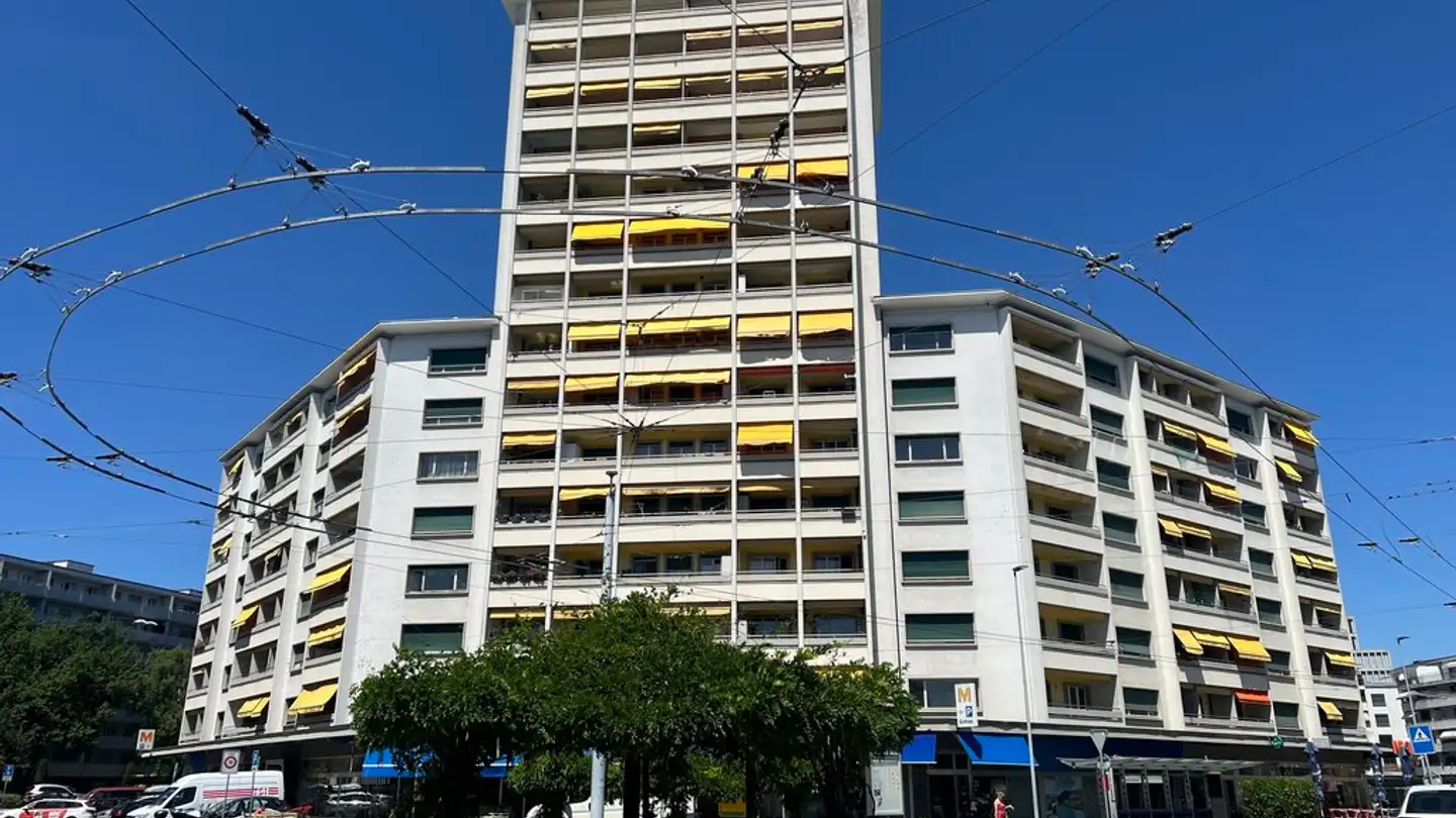 Negozio in affitto - Avenue Du Tir Fédéral 18, 1024 Ecublens VD