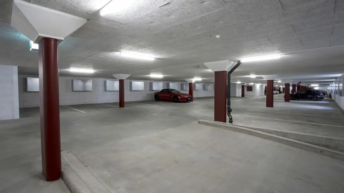 Place de parking souterraine à louer - Kofmatt 2, 6264 Pfaffnau