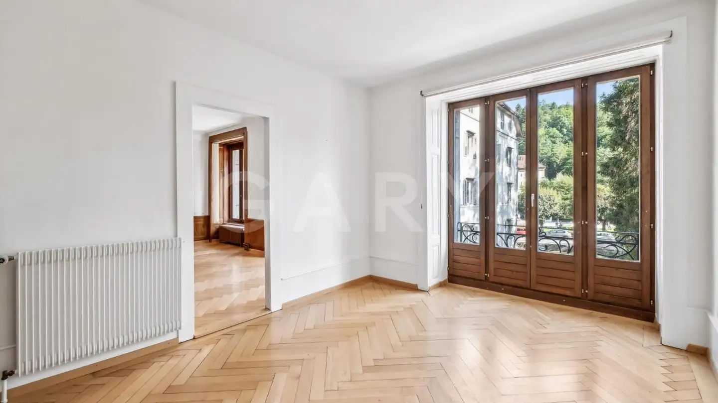 Mixed-use building for sale - 2400 Le Locle
