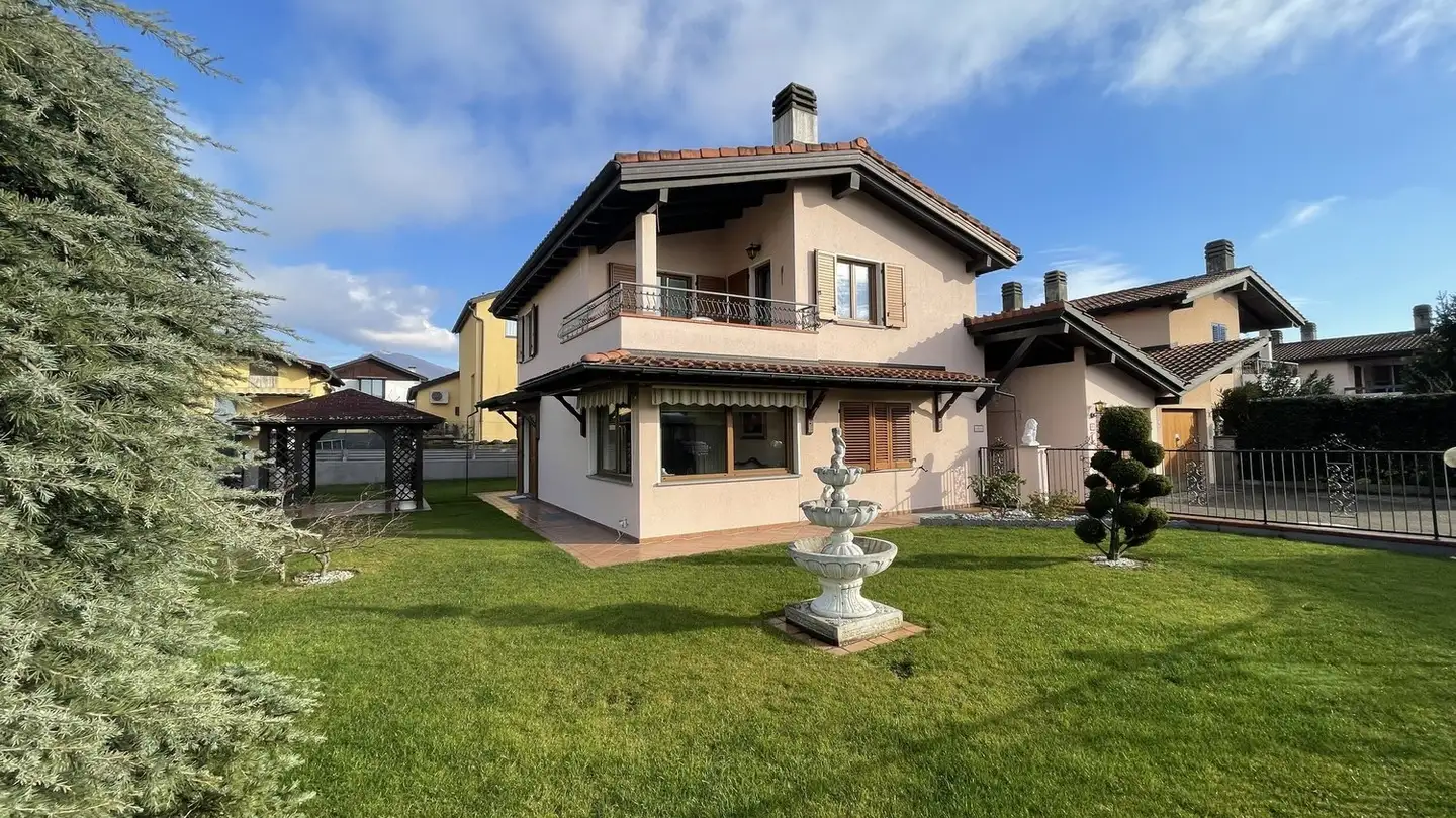 Maison individuelle à vendre - 6855 Stabio