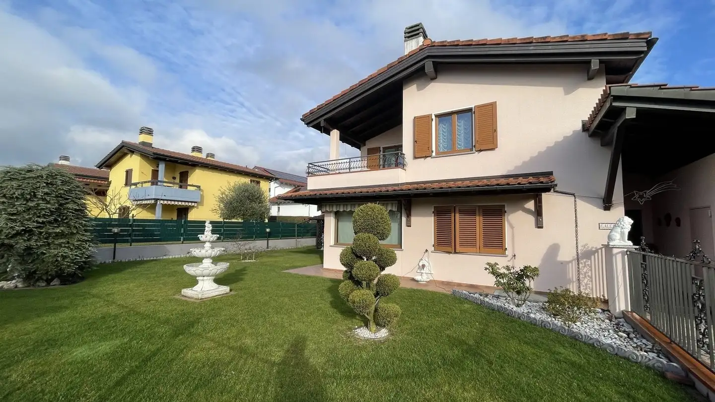Maison individuelle à vendre - 6855 Stabio - Photo 3