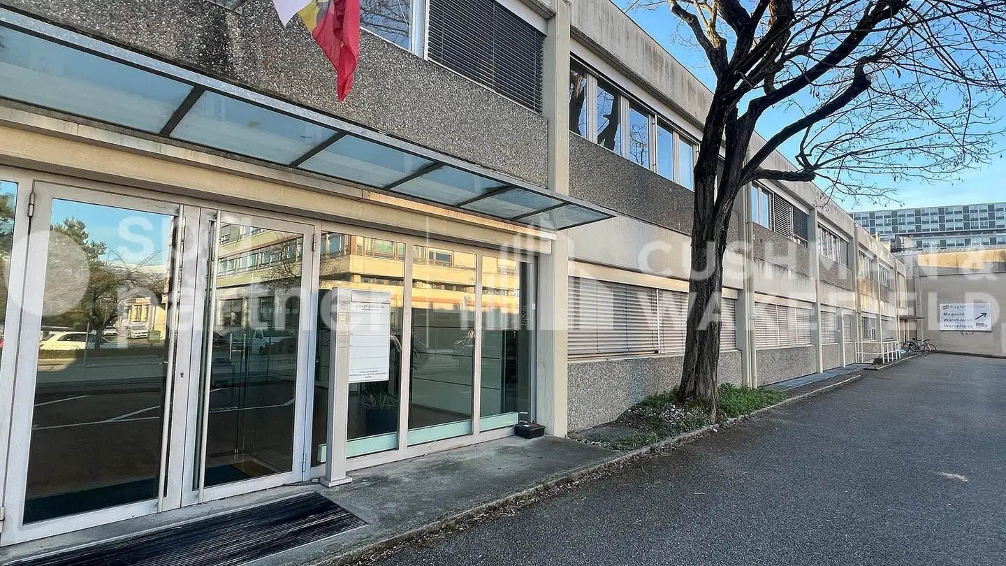 Office space for rent - Chemin Du Château-Bloch 17, 1219 Le Lignon - Photo 2