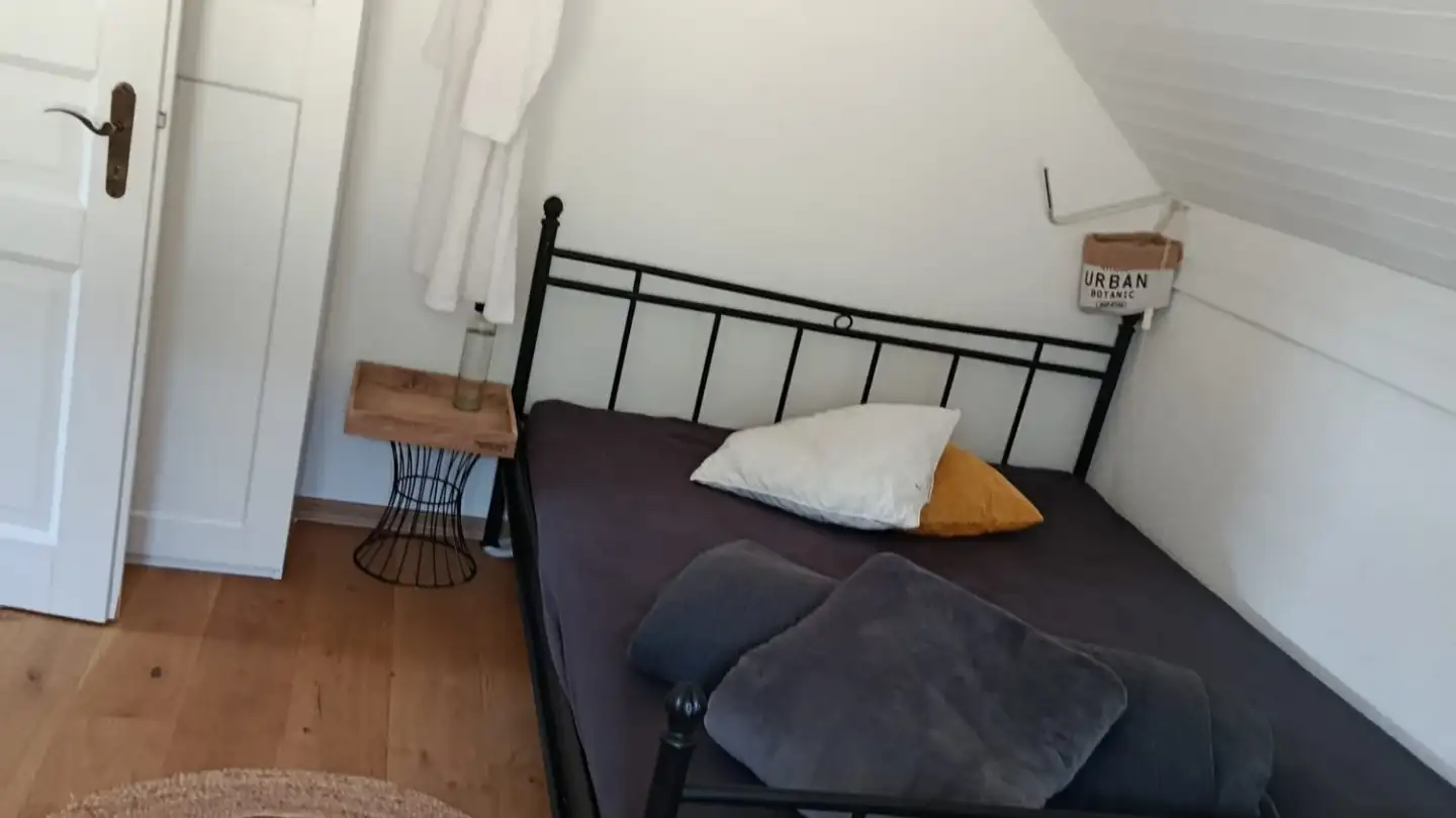 Single room for rent - 4514 Lommiswil