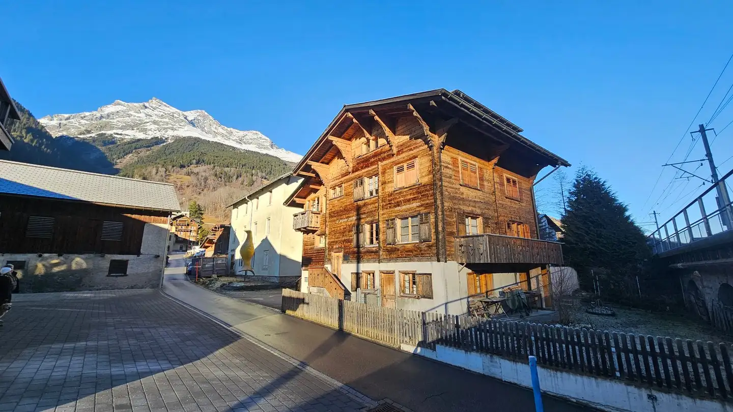 Mehrfamilienhaus kaufen - Via Ferrera 3, 7166 Trun - Foto 2