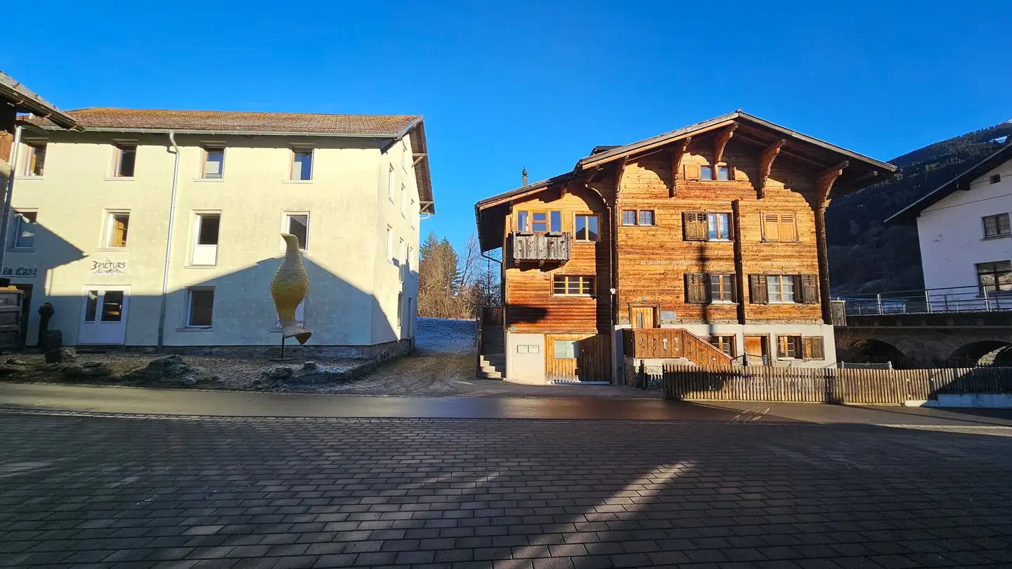 Mehrfamilienhaus kaufen - Via Ferrera 3, 7166 Trun - Foto 3