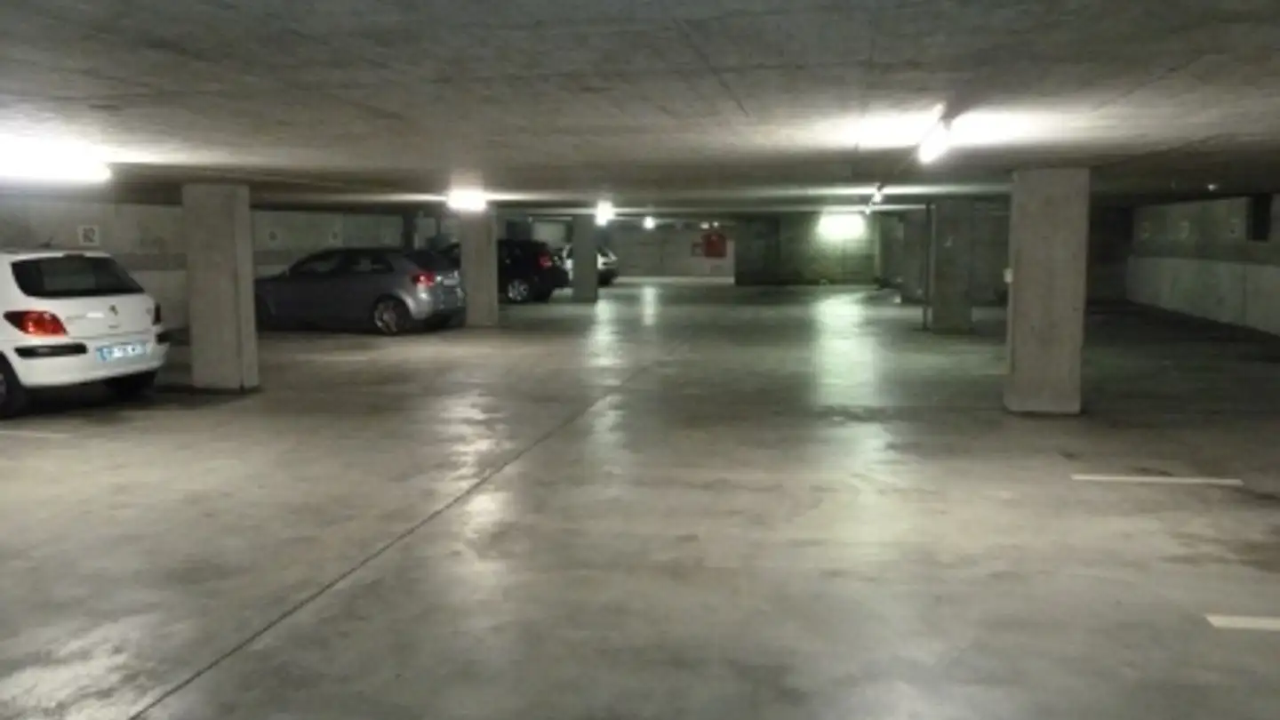 Tiefgaragenstellplatz mieten - Leimenstrasse 49, 4051 Basel