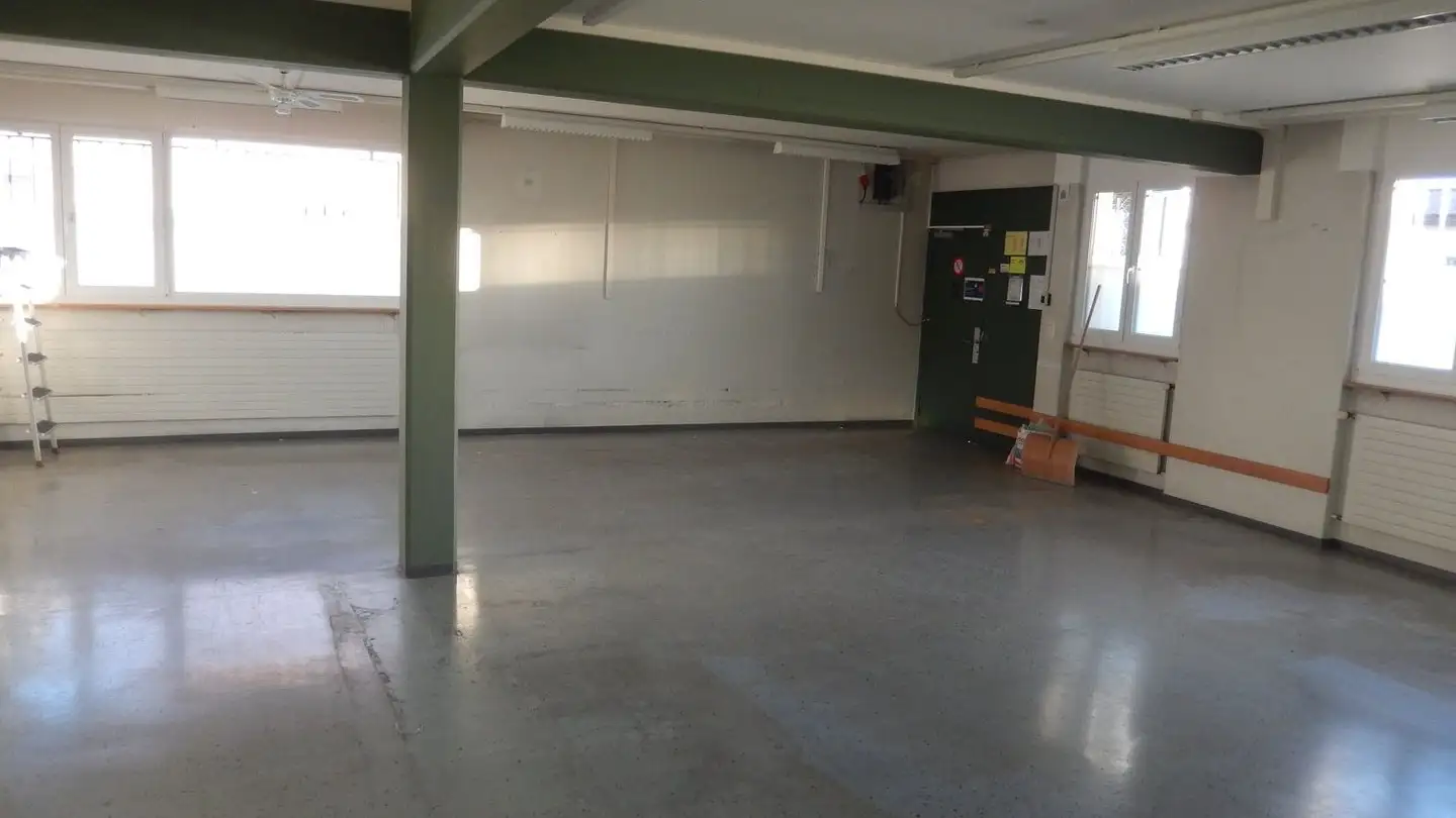 Shop for rent - Hauptstrasse 144, 2552 Orpund - Photo 2