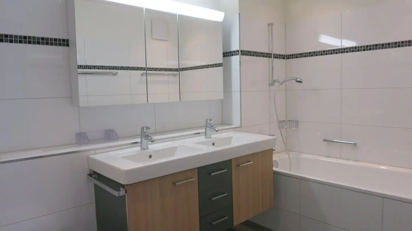 Wohnung mieten - Spitzengeerstrasse 7, 8606 Nänikon - Foto 3