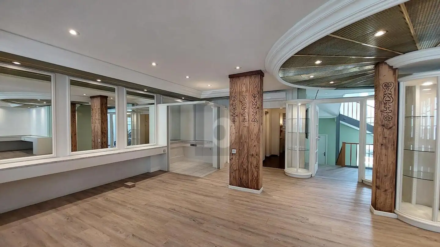 Office space for rent - 6460 Altdorf UR - Photo 2