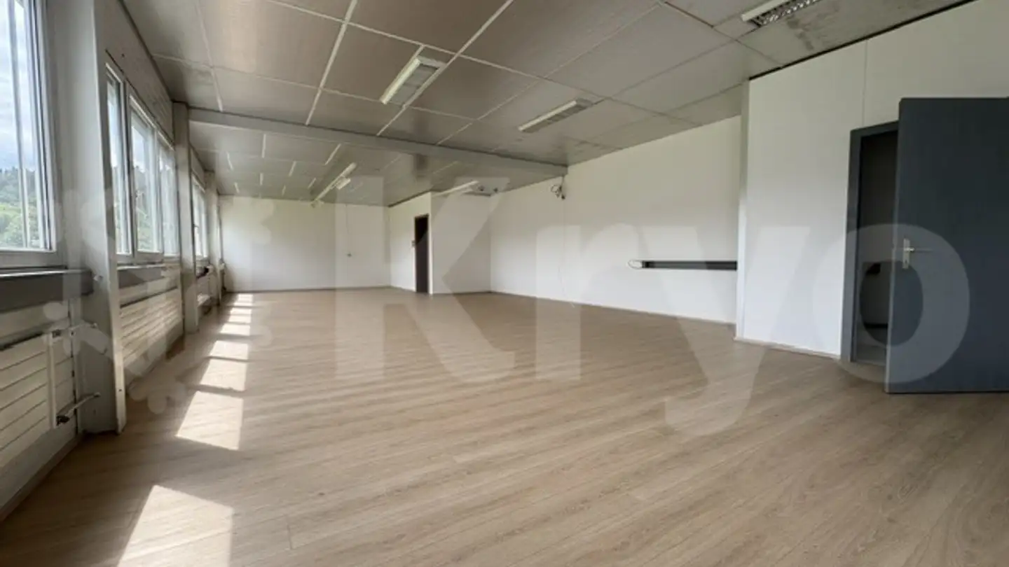 Commercial for rent - Chemin Des Grandes-Vies 19, 2900 Porrentruy