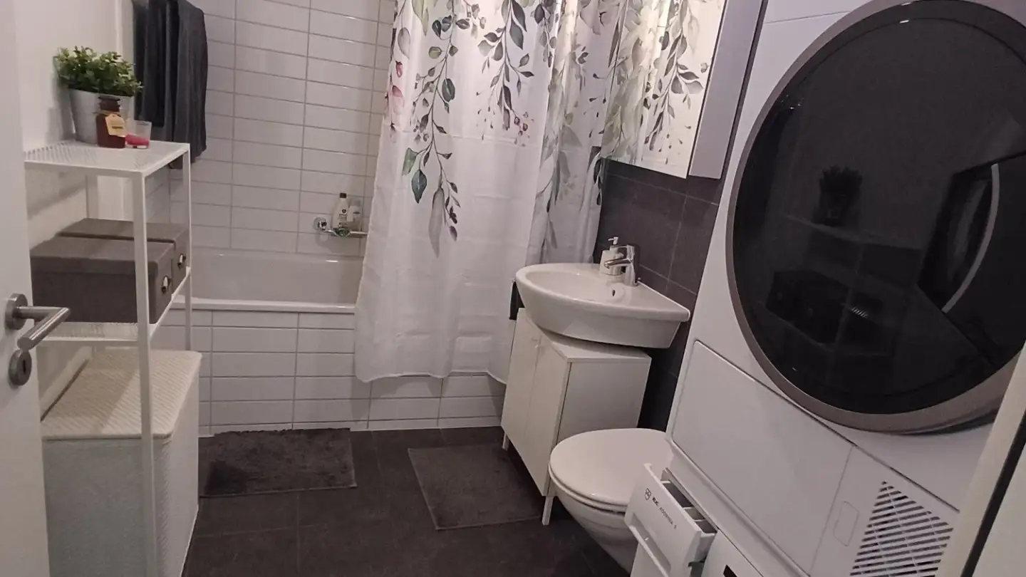 Apartment for rent - Rue de la Condémine 38, 1630 Bulle - Photo 3