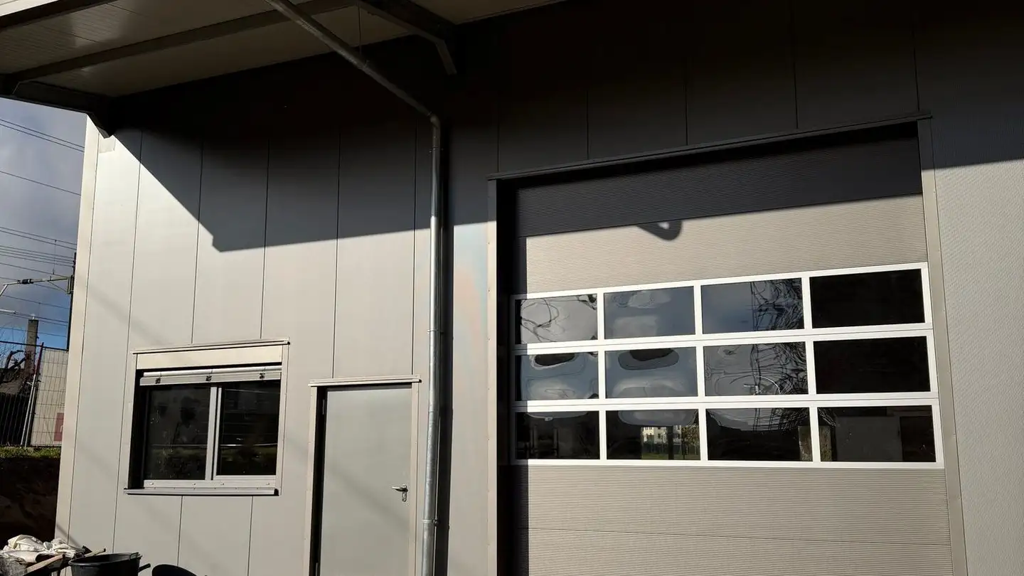 Proprietà industriale in affitto - Industriestrasse 7a, 4657 Dulliken