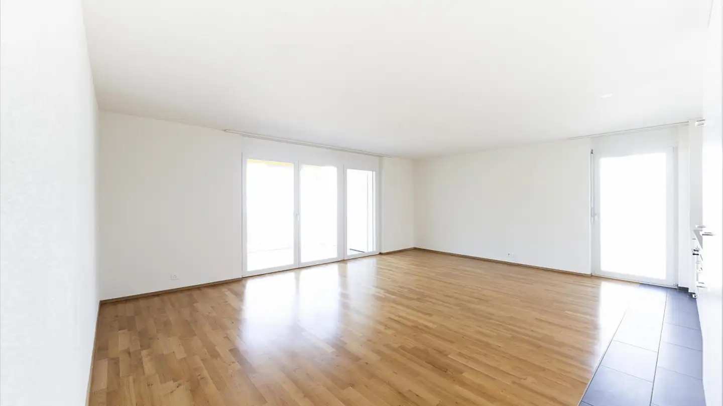 Appartement à louer - Kantonsstrasse 52k, 8863 Buttikon SZ