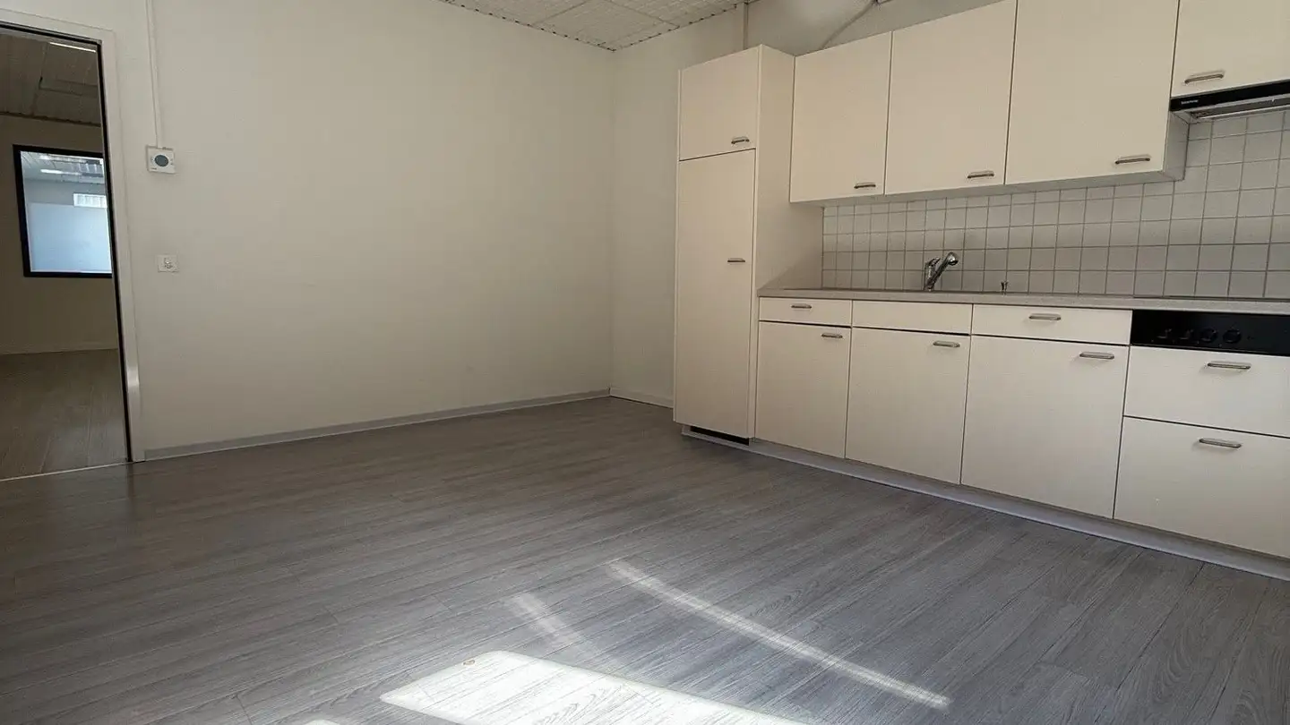 Spazio ufficio in affitto - Via Ai Molini 22, 6616 Losone - Foto 3