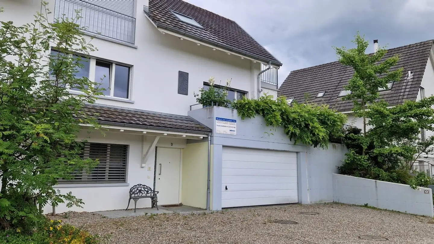 Parcheggio esterno in affitto - Mühliweiher 9, 5079 Zeihen