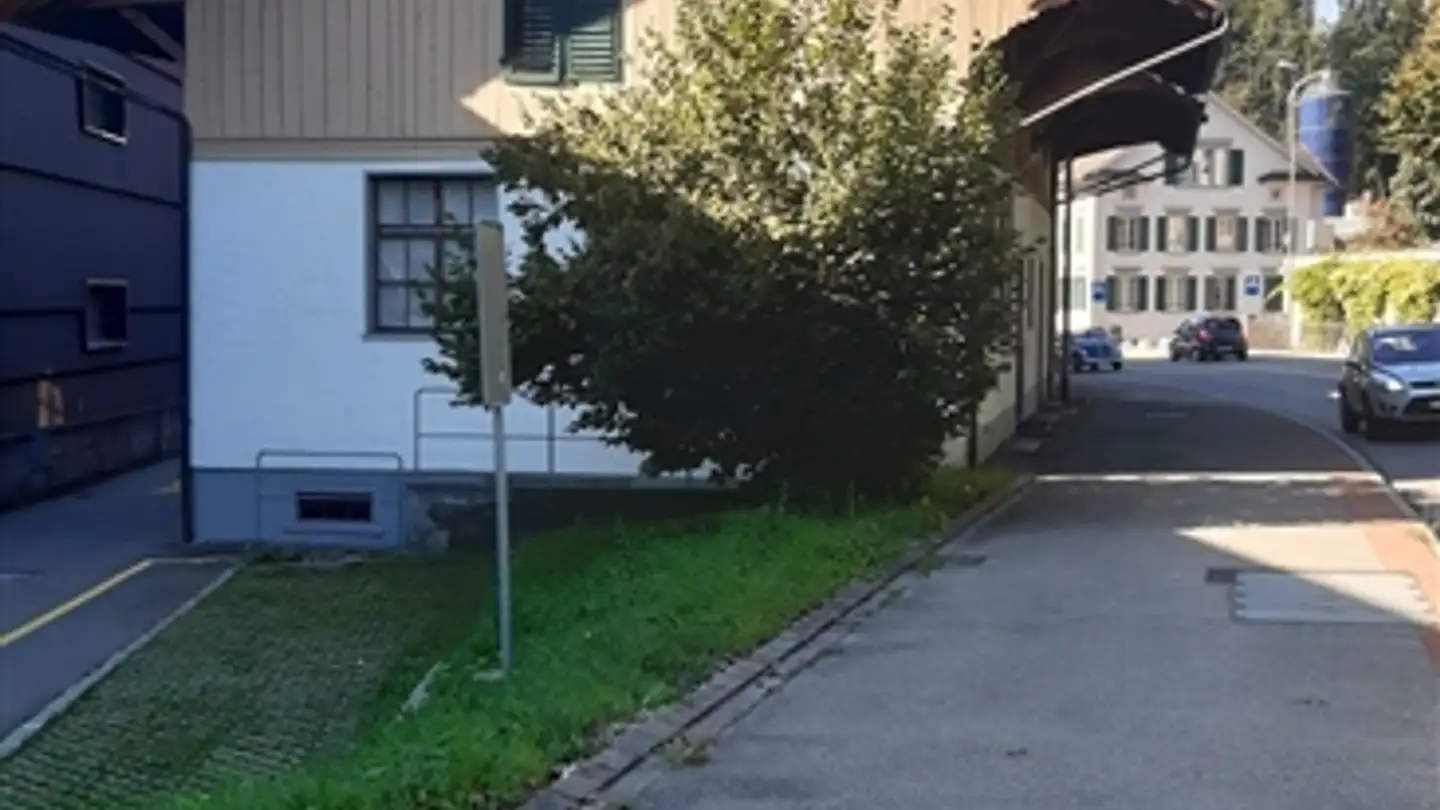 Commercial à louer - Zürichstrasse 13b, 8607 Aathal-Seegräben