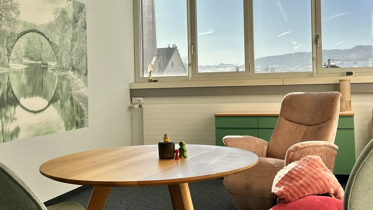 Bürofläche mieten - Häldelistrasse 9, 8712 Stäfa