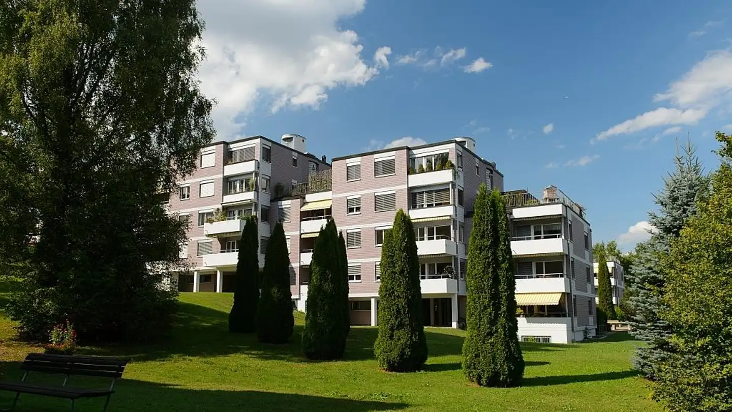 Place de parking intérieure pour moto à louer - Baltenschwilerstrasse, 8962 Bergdietikon