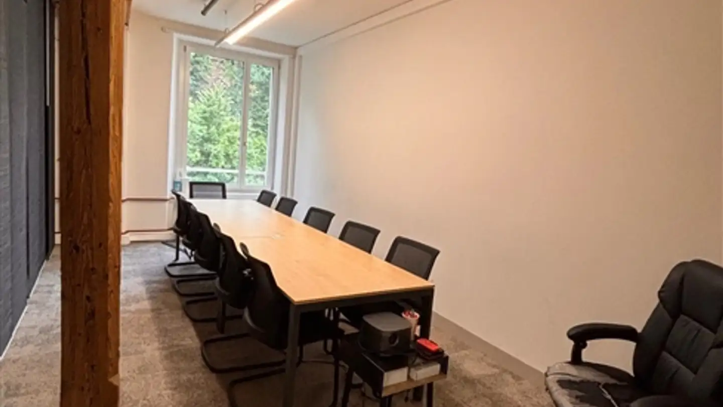 Bureau à louer - Zürichstrasse 17, 8607 Aathal-Seegräben