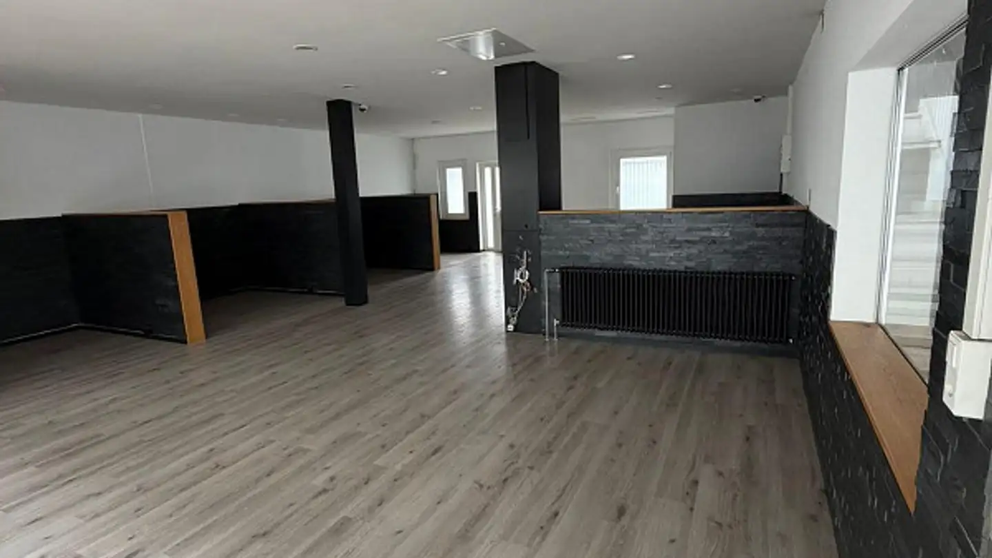 Workshop for rent - Rue Du Breuil / Brühlstrasse 47, 2503 Biel/Bienne