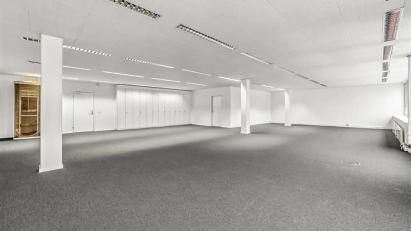 Bürofläche mieten - Bahnstrasse 58, 8105 Regensdorf - Foto 2