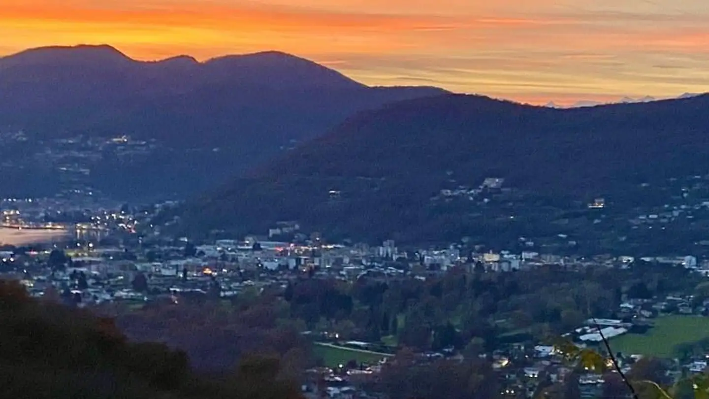 Constructible plot for sale - 6926 Montagnola