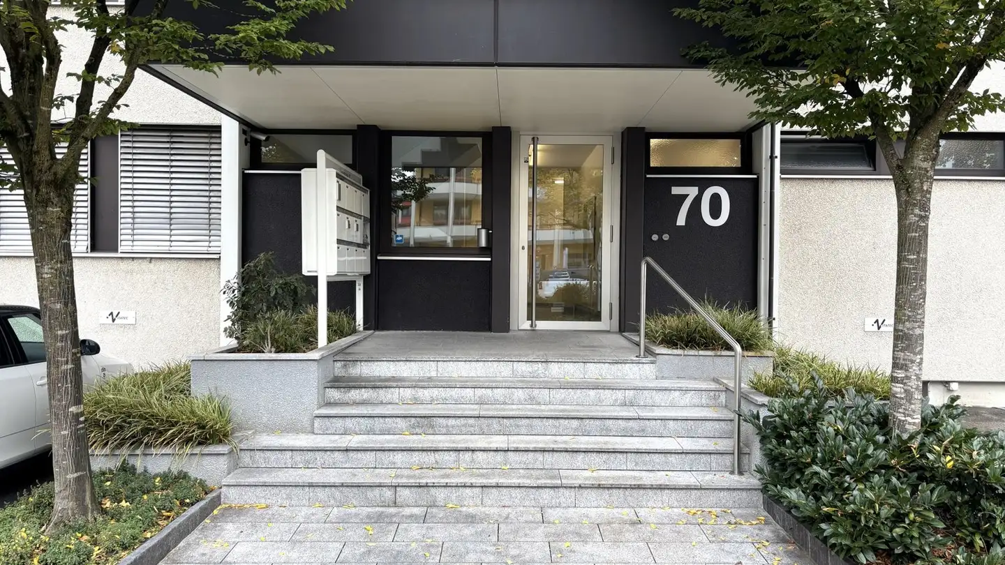 Office space for rent - Zugerstrasse 70, 6340 Baar - Photo 2