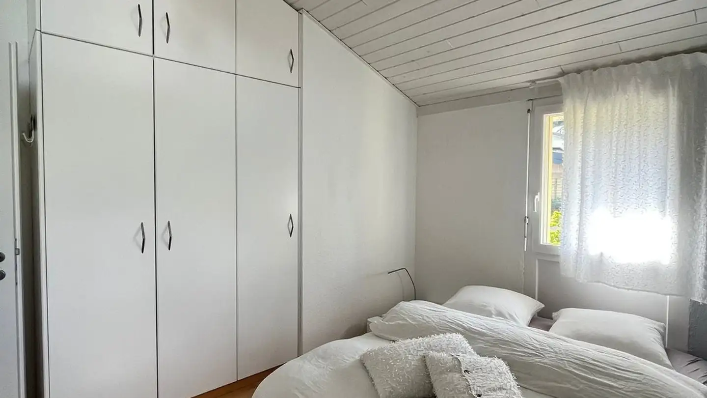 Single room for rent - 2013 Colombier NE