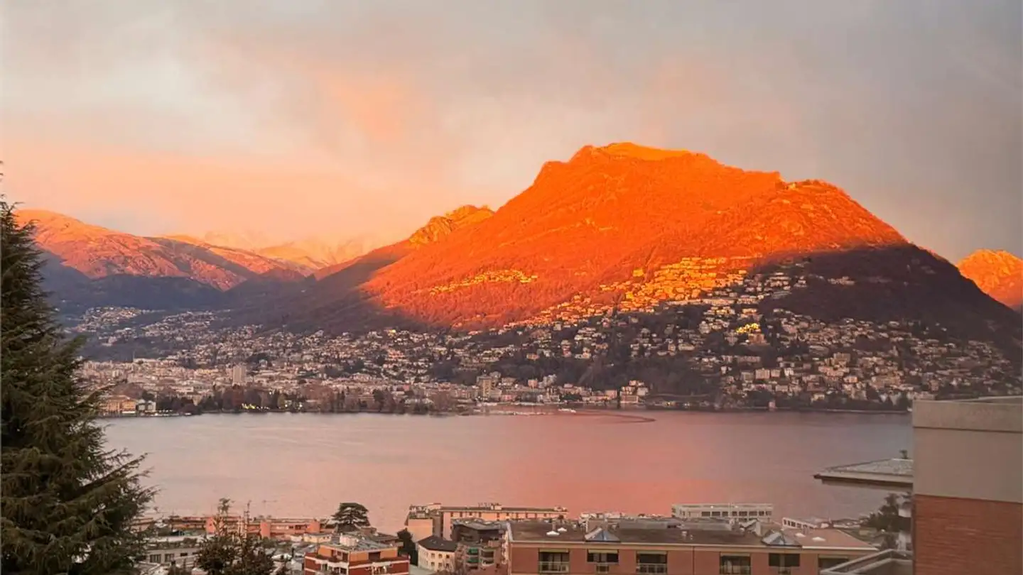 Appartamento in vendita - Via Antonietti 7, 6900 Paradiso