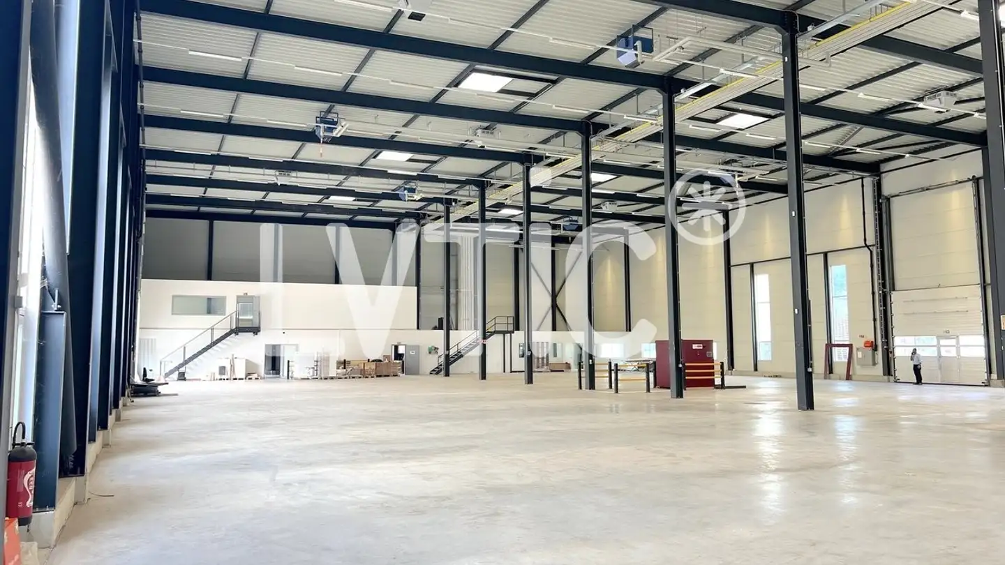 Proprietà industriale in affitto - 1963 Vétroz