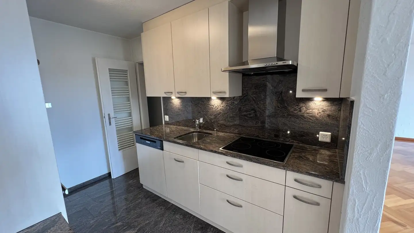 Wohnung mieten - Sonnenbergstrasse 31, 8102 Oberengstringen - Foto 3