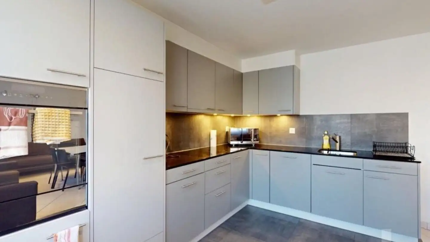 Furnished apartment for rent - Schaffhauserstrasse 524, 8052 Zürich - Photo 2