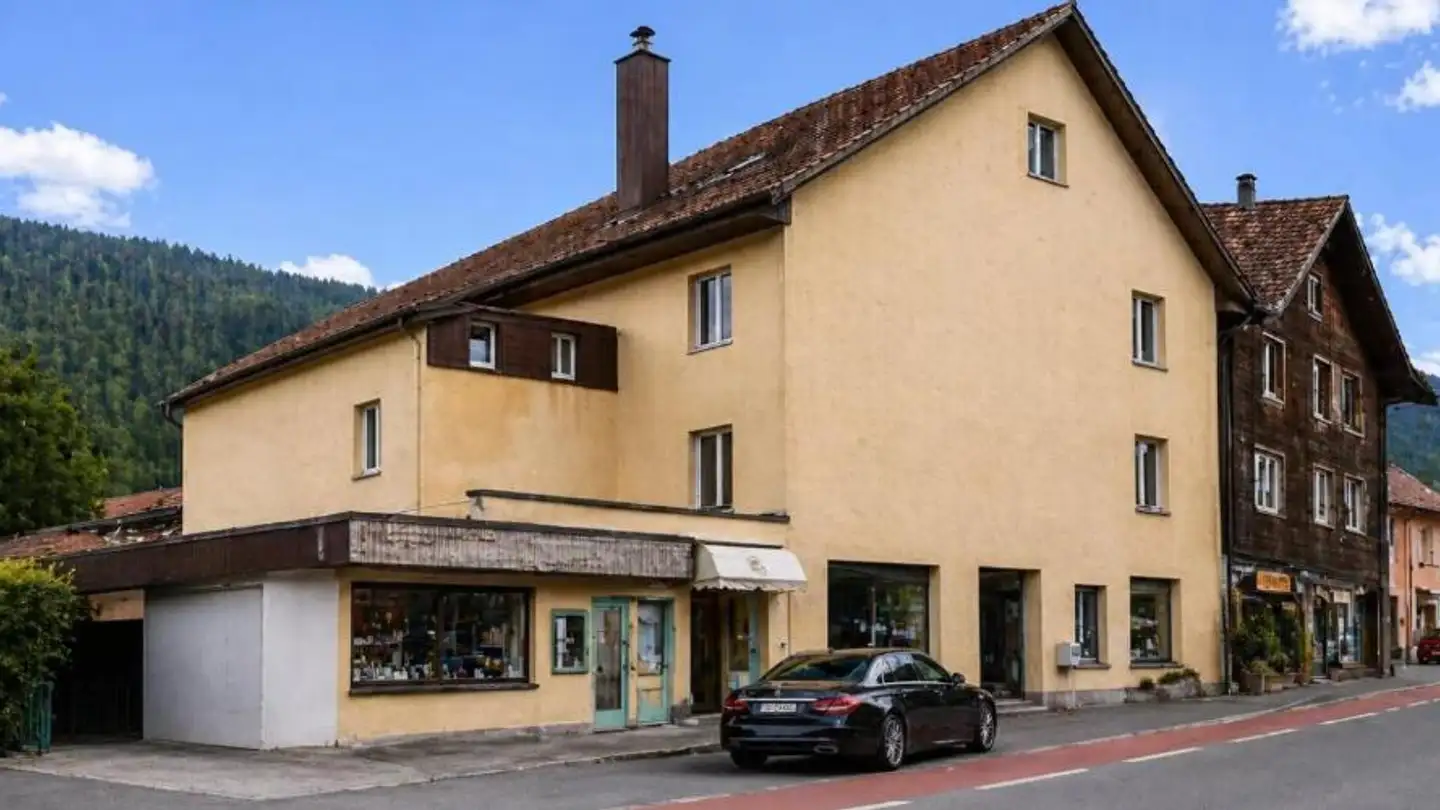 Edificio ad uso misto in vendita - Route Principale 13, 2612 Cormoret