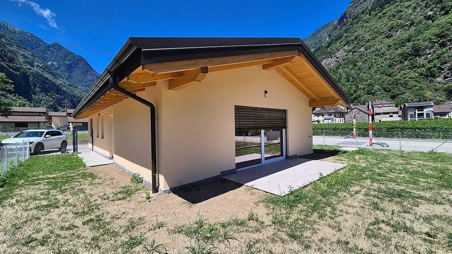 Casa singola in affitto - Via Bellinzona, 6743 Bodio TI - Photo 2