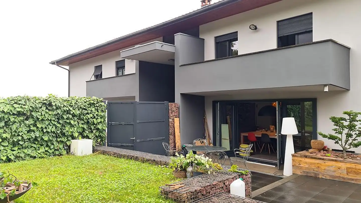 Einfamilienhaus kaufen - 6855 Stabio