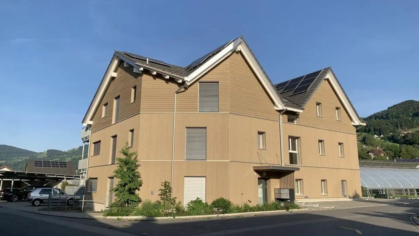 Mischgenutztes Gebäude mieten - Brunnenackerstrasse 8, 9437 Marbach SG