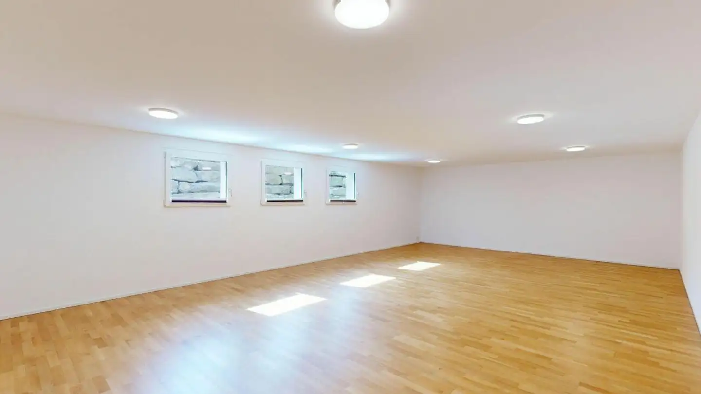 Mischgenutztes Gebäude mieten - Brunnenackerstrasse 8, 9437 Marbach SG - Foto 2