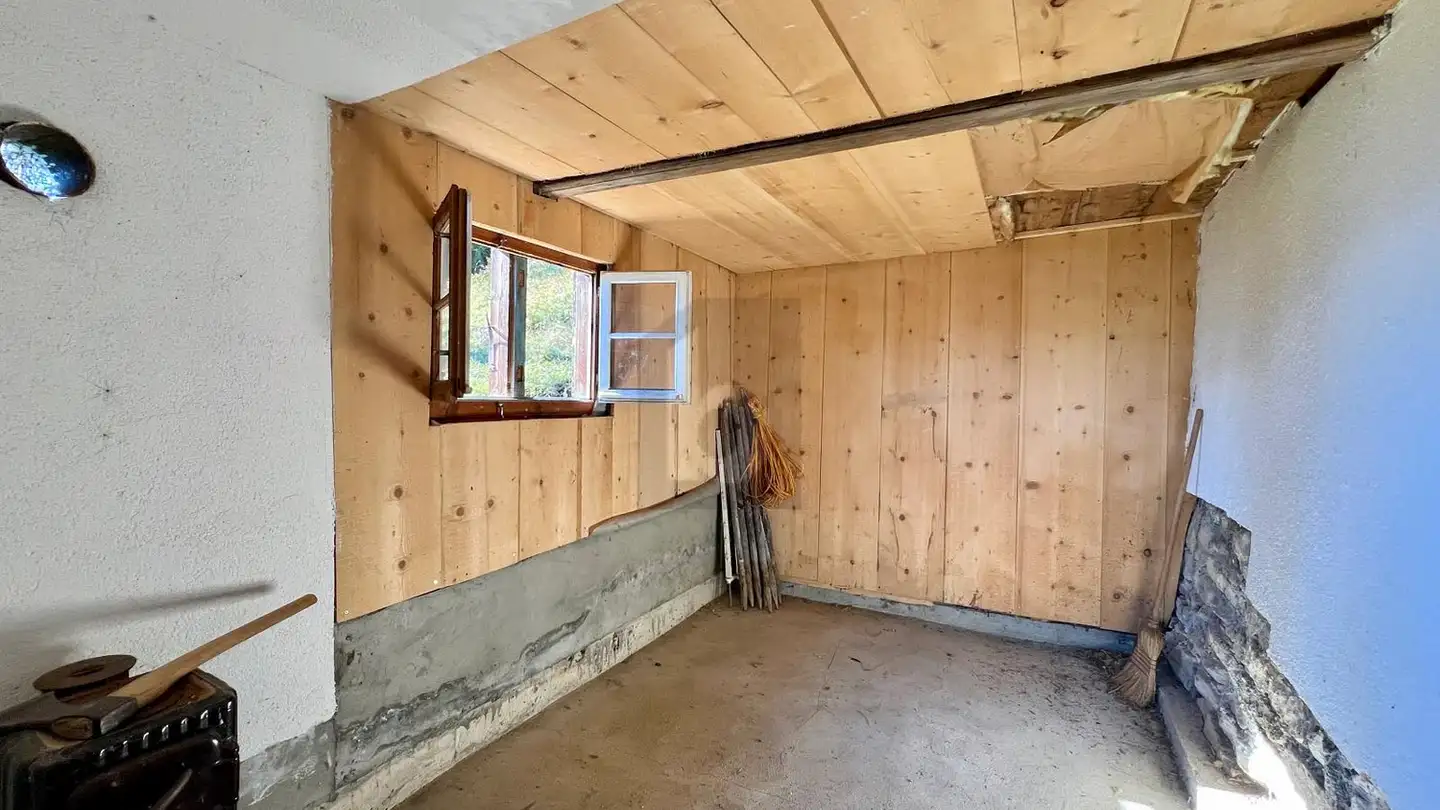 Chalet for sale - 7027 Castiel - Photo 3